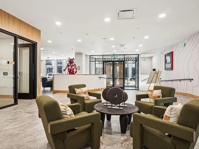 Oso Apartments — Photo 9