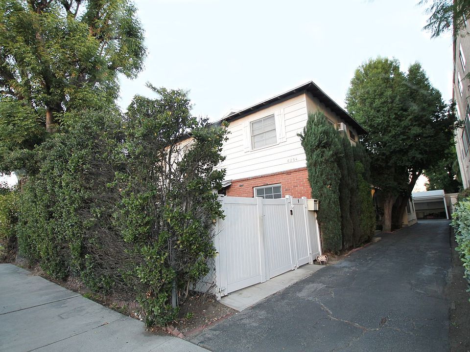 1st image of 6254 Whitsett Ave #4