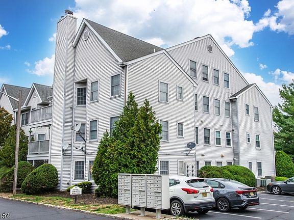 2nd image of 117 Quartz Ln BLDG 3 #117