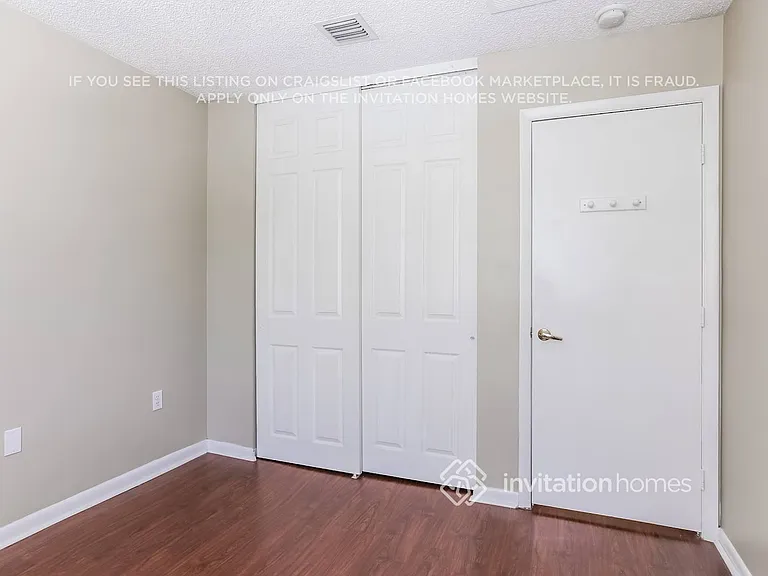1218 Oakwater Dr — Photo 14