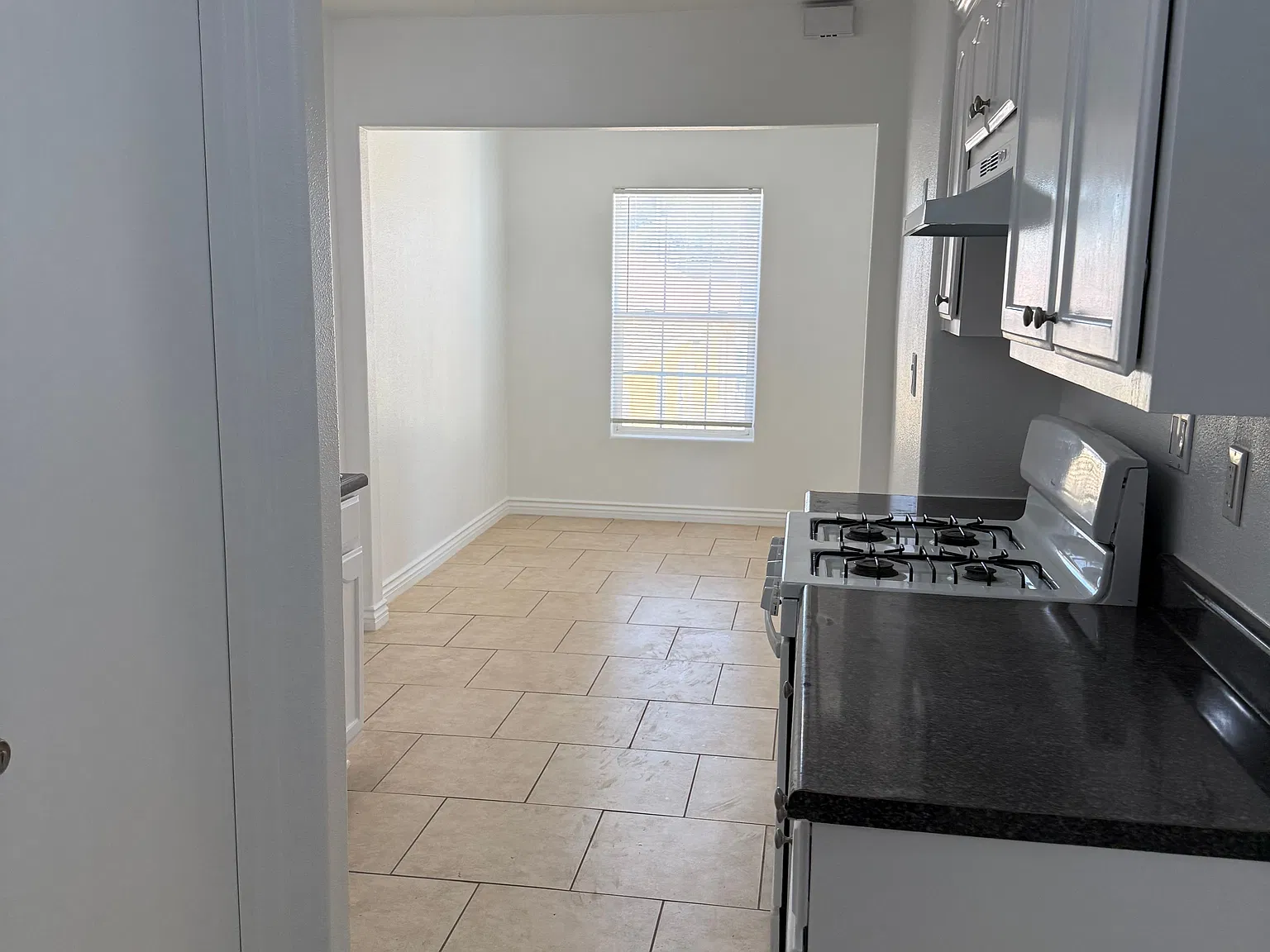 1 bed, $1,845 — Photo 2