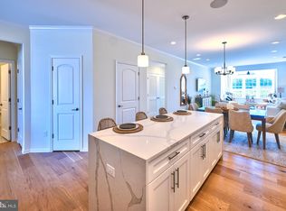 4 Panmure Way, Williamstown, NJ 08094