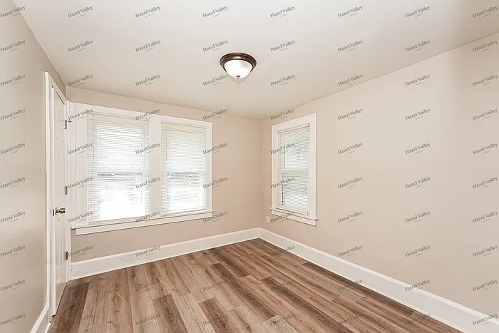 805 Woodland Ave — Photo 11