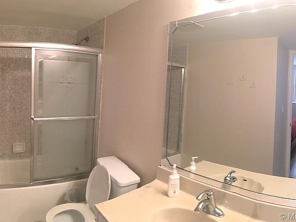 3rd image of 210 174th St APT 703