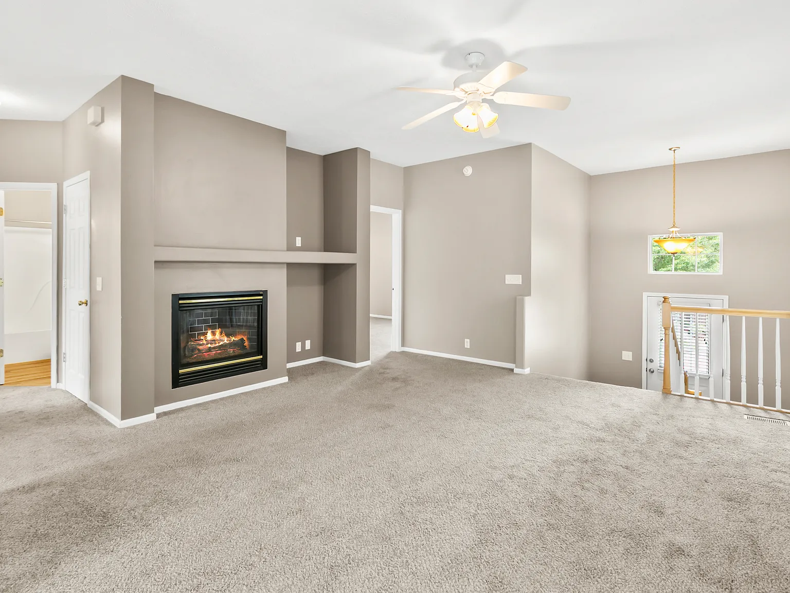 3 bed, 1437 sqft, $2,200 — Photo 4