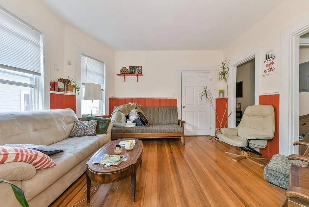 3-65 Wyman St — Photo 4