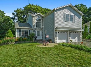 87 Jolie Rd, Naugatuck, CT 06770