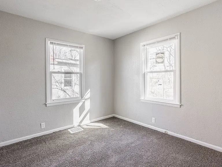 4309 Ralston Ave — Photo 13