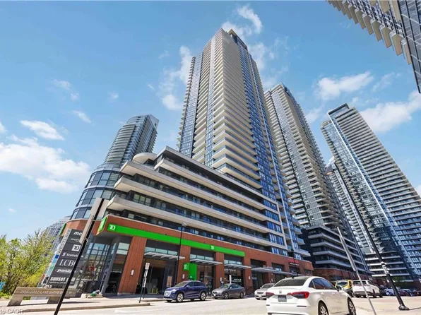 2212 Lake Shore Blvd W #3807, Toronto, ON M8V 0C2