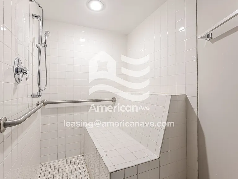 462440_011_main_bathroom_14113065.jpg