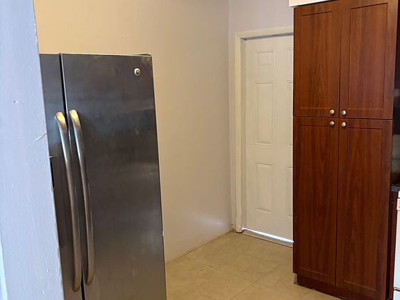 5th image of 532 NE 138th St #532