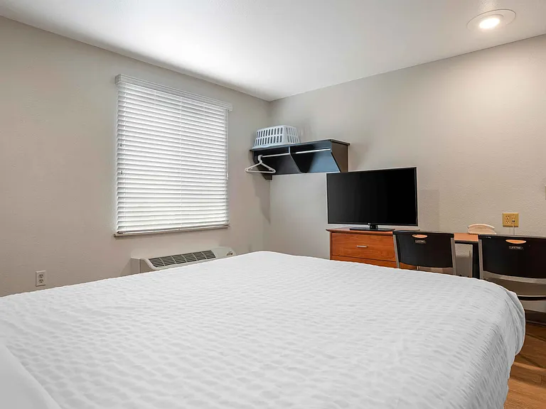 Studio Suite - 1 Full Bed