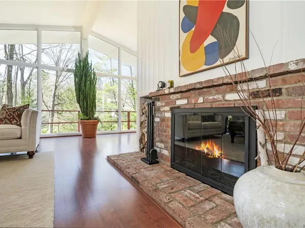 2 Whippoorwill Crossing, Armonk, NY 10504