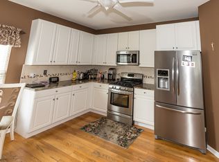 1983 Westridge Blvd, Bartlett, IL 60103