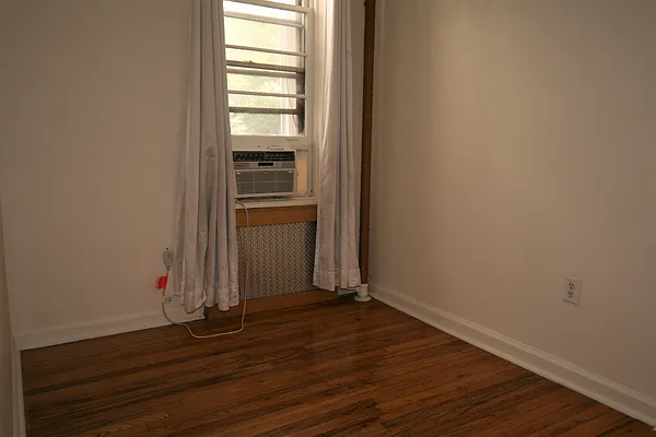 Rented by Jeffrey Mark Peckage Inc. | media 18