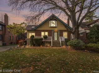 254 Biddle Ave, Wyandotte, MI 48192