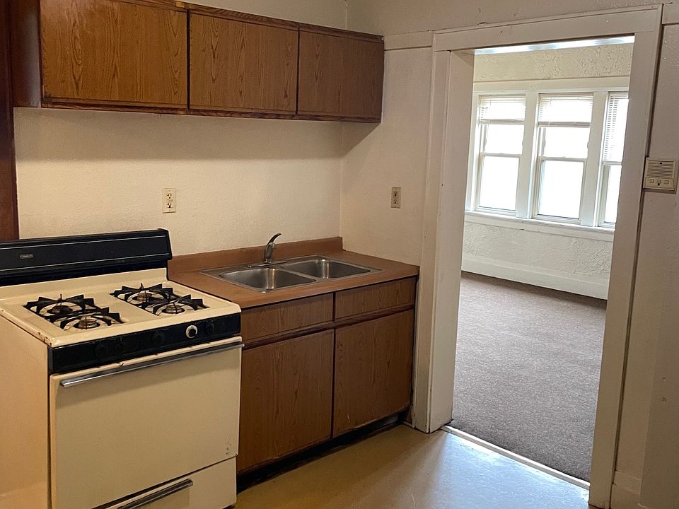 2nd image of 2822 W Atkinson Ave