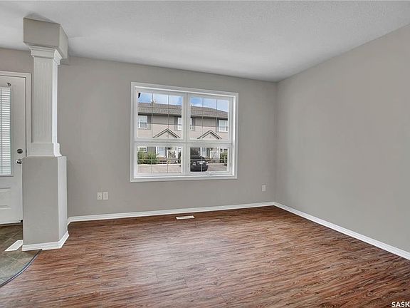 4th image of 700 2nd Ave S #108