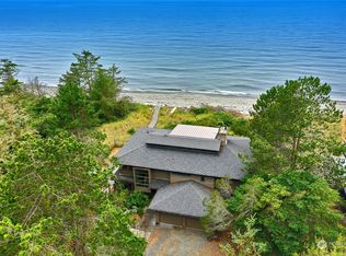 4927 Surfcrest Dr, Oak Harbor, WA 98277