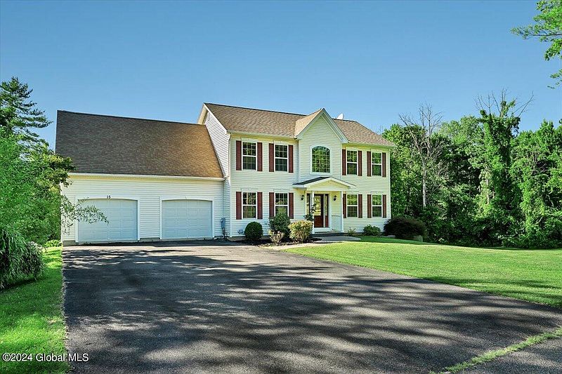 2nd image of 15 Andrew Court