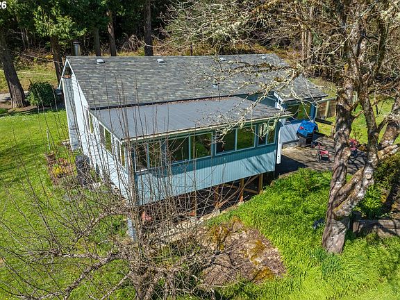 3rd image of 13818 Loon Lake Rd