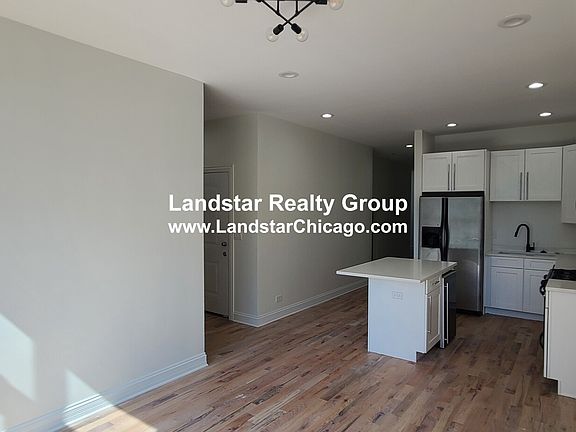 2nd image of 5733 N Winthrop Ave APT 3