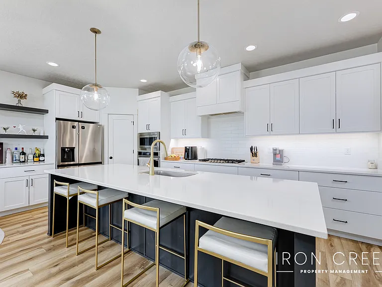 1478 W Fluorite St — Photo 2