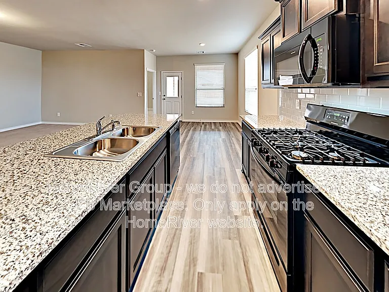 2512 Caden Ct — Photo 4