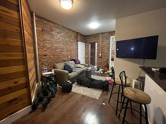 Rented by Best Apartments North Inc | media 24