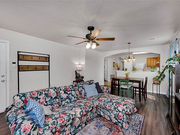 4th image of 4510 Magin Meadow Dr