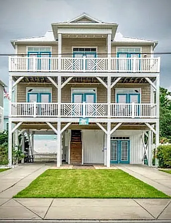 Ocean Blvd, Carolina Beach — Photo 2