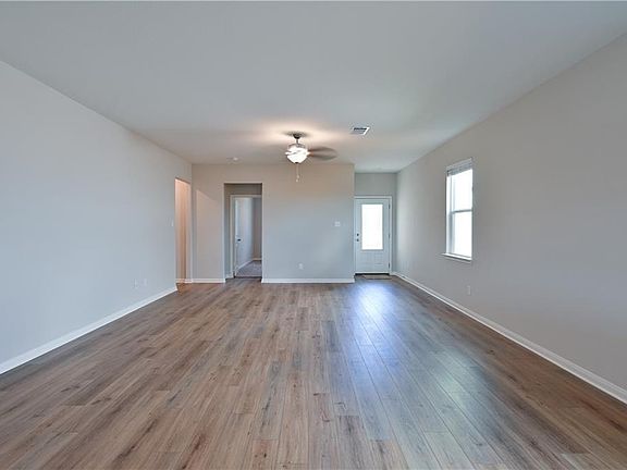 5th image of 248 Mount Vernon Way