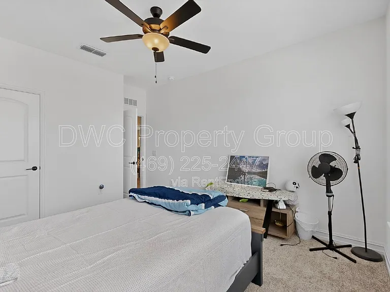 1837 Whispering Pines Dr — Photo 28