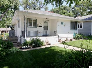 623 S Jackson St, Papillion, NE 68046