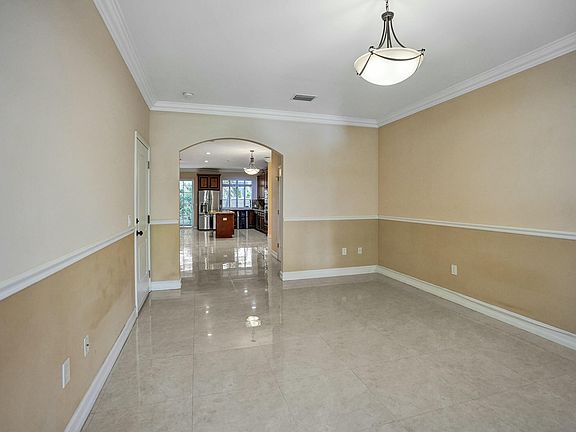 3rd image of 3243 NE 5th Street