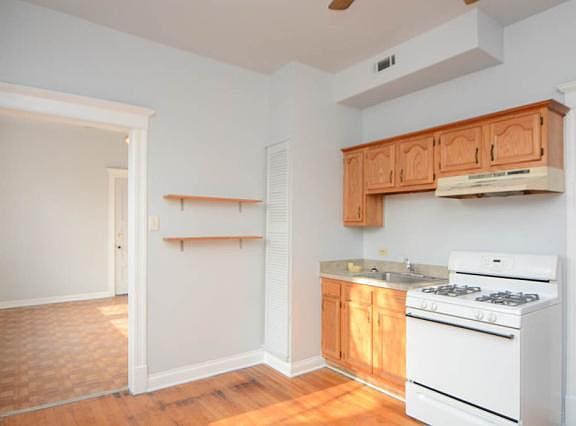 4th image of 2901 N Kedzie Ave APT 2