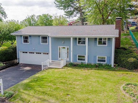 2nd image of 1422 Thistle Dr