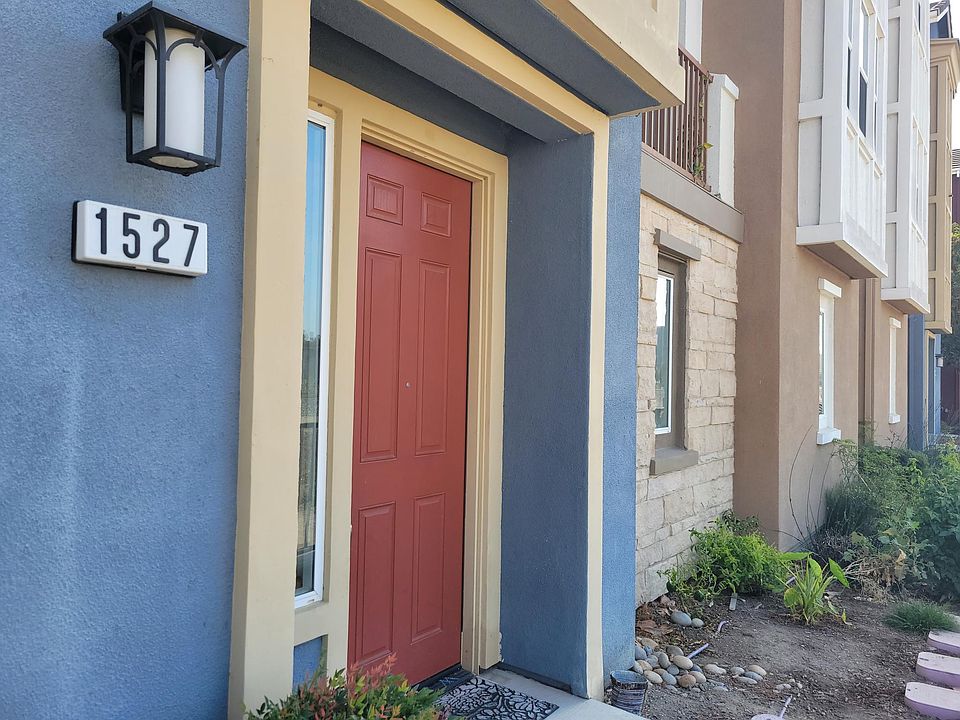 2nd image of 1527 Canal St