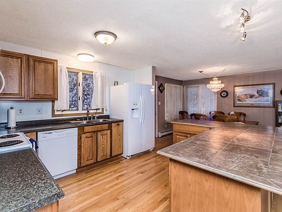 2nd image of 1225 Saint Nicholas Dr