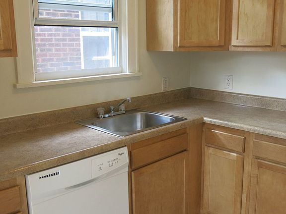 4th image of 7448-63 Penfield Ct #7452