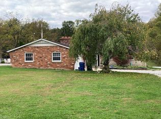 18358 W River Rd, Columbia Station, OH 44028