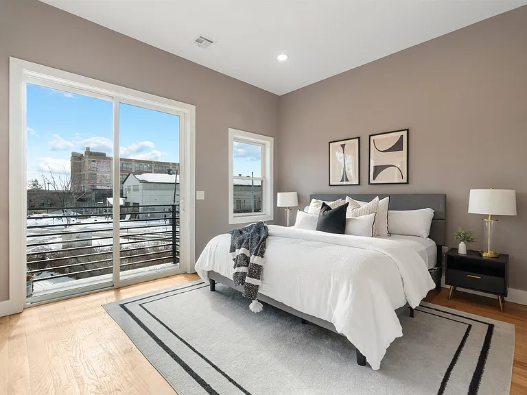 94 Van Horne St #2 — Photo 20
