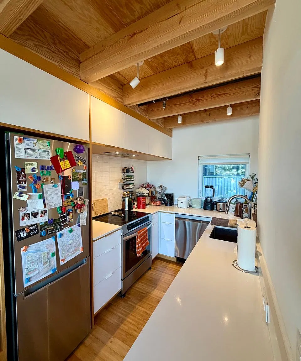 2 bed, 900 sqft, $3,600 — Photo 4