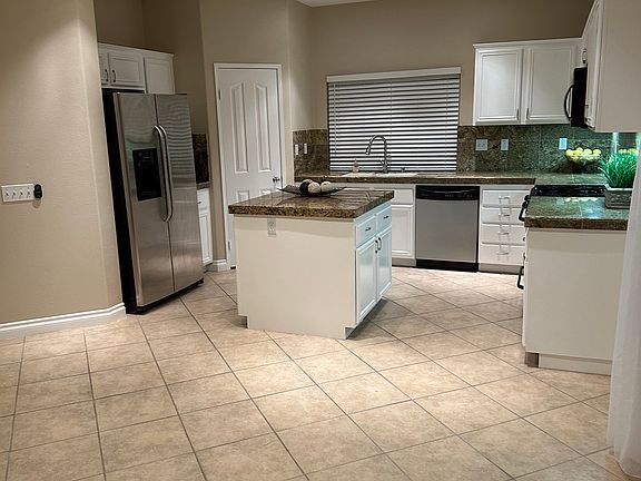 2nd image of 64194 Eagle Mountain Ave