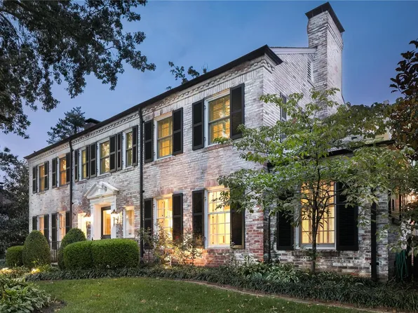 29 Black Creek Ln, Saint Louis, MO 63124