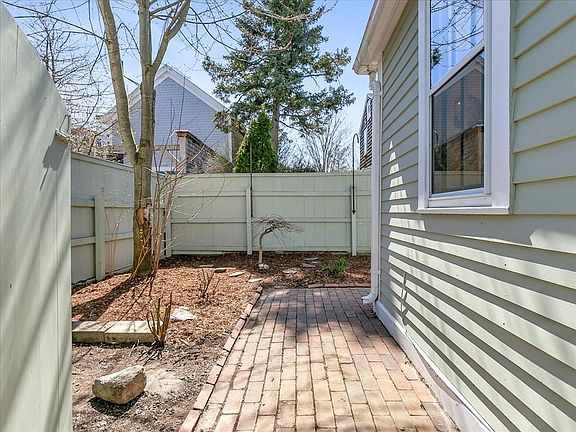 3rd image of 3 Atkinson St #3