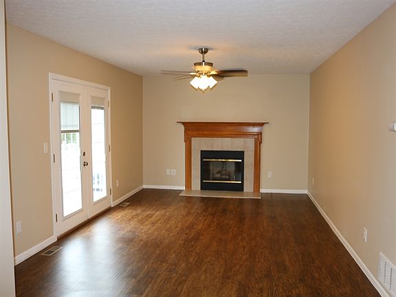 3rd image of 5789 Sharets Dr