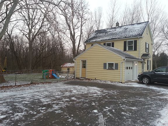 4th image of 1189 West Ave