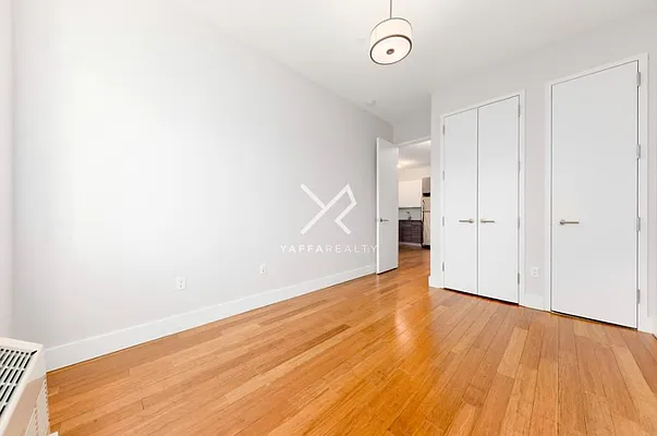 Rented by Yaffa Realty LLC | media 18