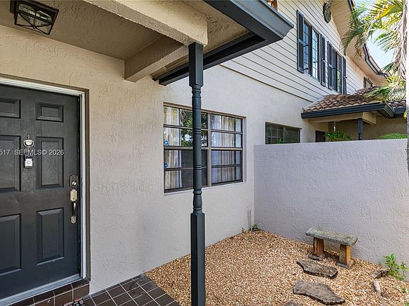 4th image of 9153 Vineyard Lake Dr
